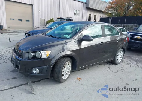 2015 Chevrolet Sonic Lt Manual z USA, uszkodzony, nr VIN 1G1JD5SH2F4185297